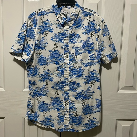The Rail button down . New condition . Sz large - Picture 1 of 4